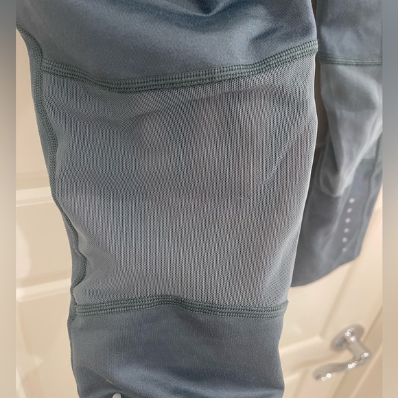 Nike Running Dri Fit Capri Leggings - Picture 5 of 8